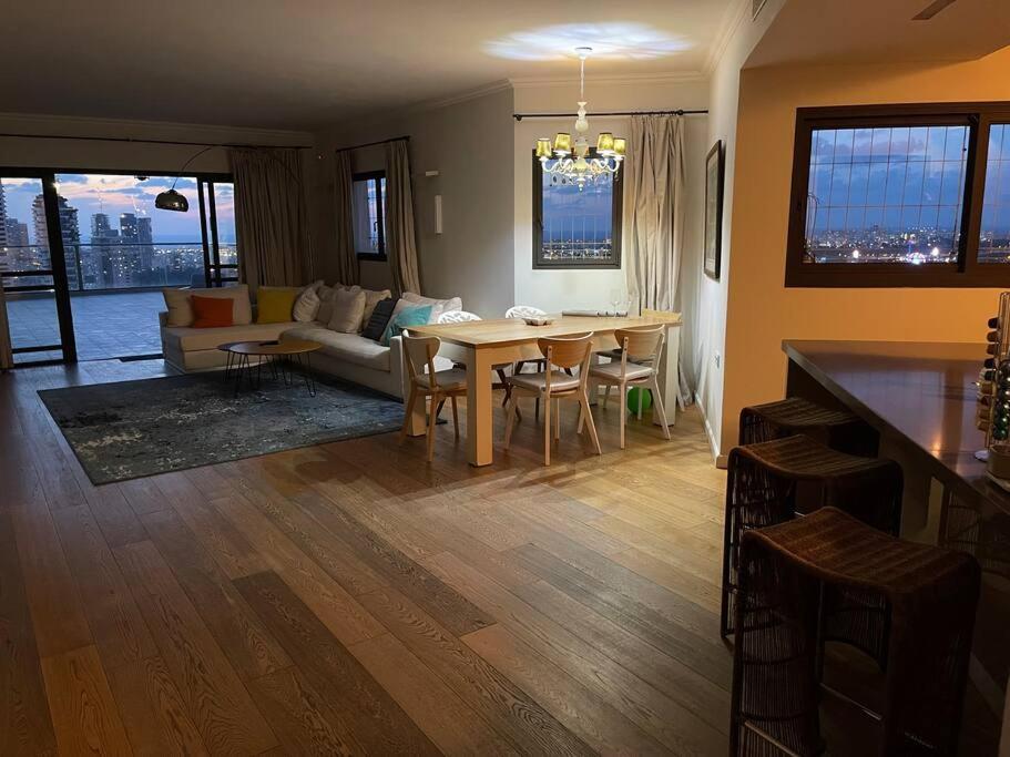 라마트간 Beautiful Penthouse W/Amazing View, Prime Location 아파트 외부 사진